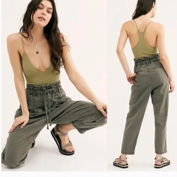 Free People Margate Pleated Trouser Pants In Moss Green - Picture 2 of 12